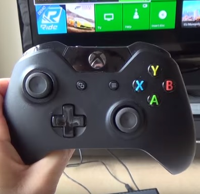 How To Connect / Sync a Wireless Xbox One Controller to Your Console ...